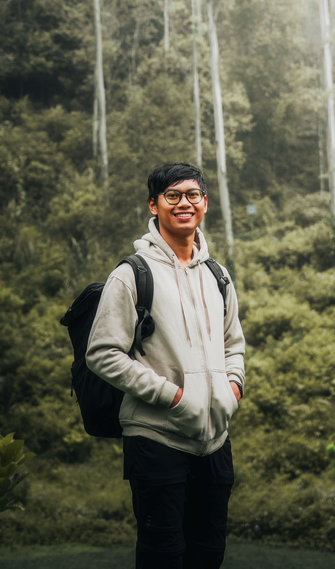 Jasho Eleash Abinaya Kalampung